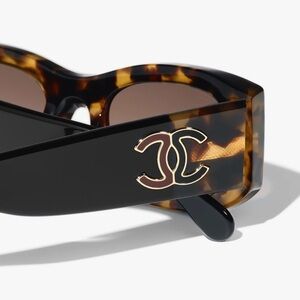 CHANEL🤎Rectangle Tortoise Sunglasses